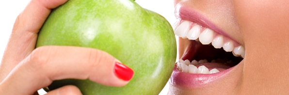 Odontologia - Limpeza dos dentes: Maça é superior a escova de dentes?